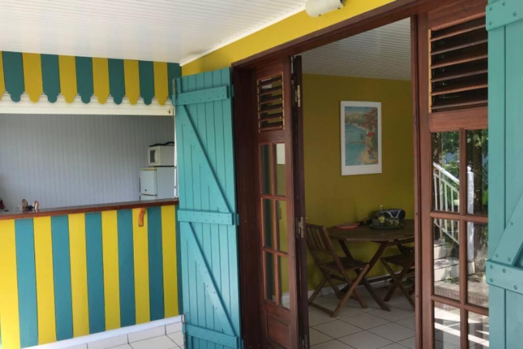 Case A Lili, Joli Bas De Villa Face A La Mer. 豪特尔 外观 照片